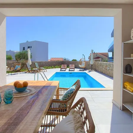 Sea La Vie Apartment