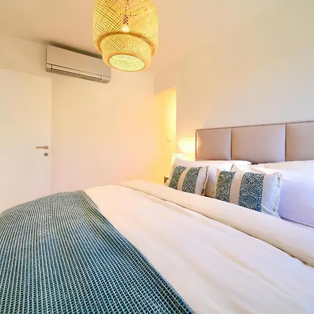 Sea La Vie Apartment *
