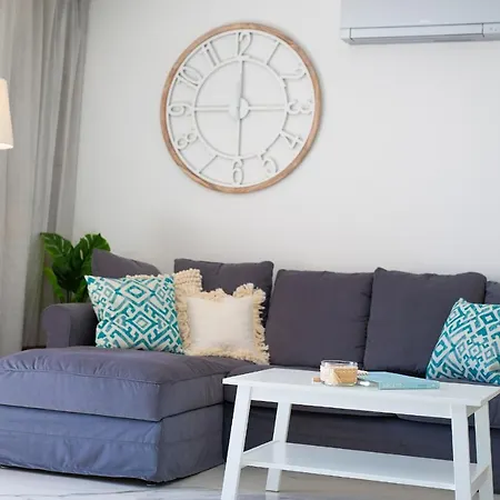 Sea La Vie Apartment *